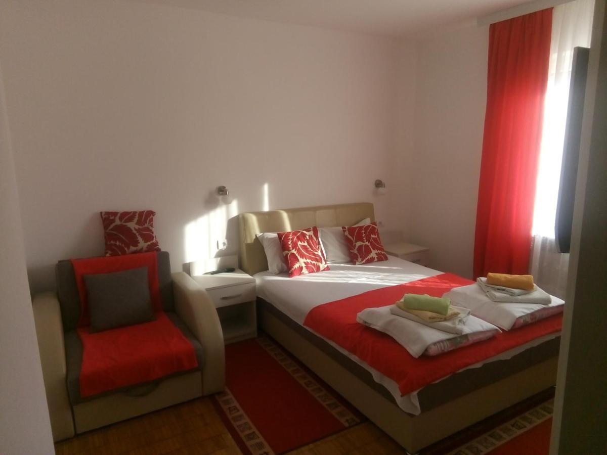 Smestaj Milenkovic Soko Banja Exterior foto